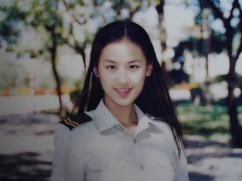 美女清纯素颜生活照